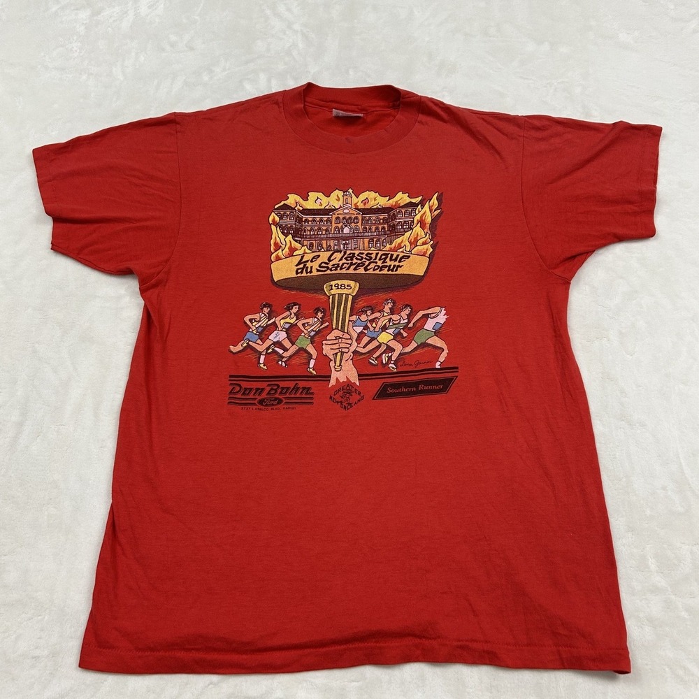 Hanes Graphic T-Shirt Mens L Red 1985 Le Classique du Sacre Coeur NOLA Vintage